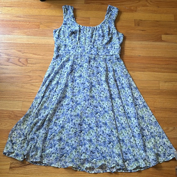 NorthStyle Dresses & Skirts - Floral sleeveless dress